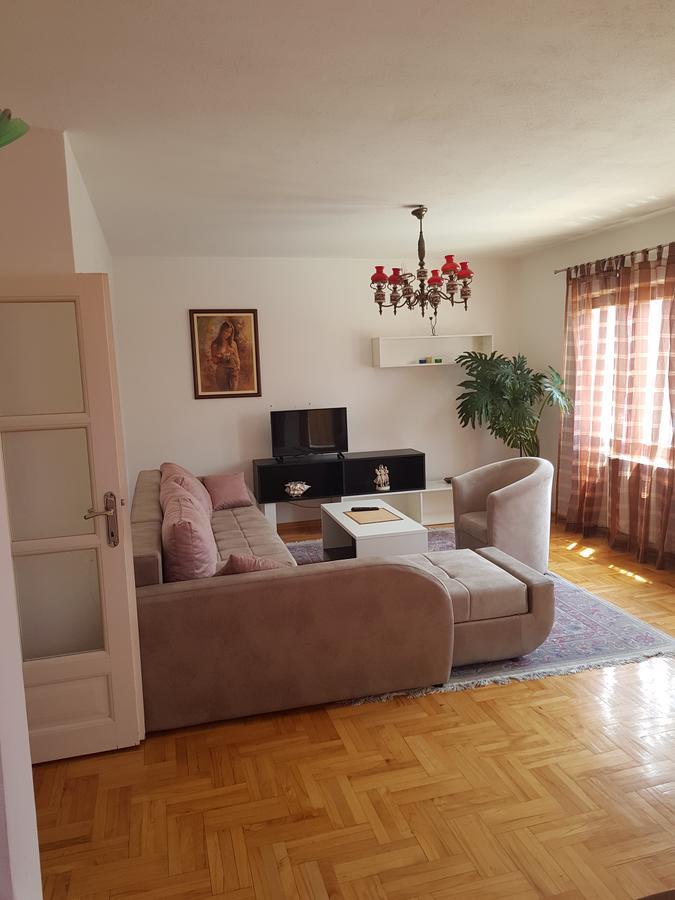 Poseidon Apartment Ni Exterior foto